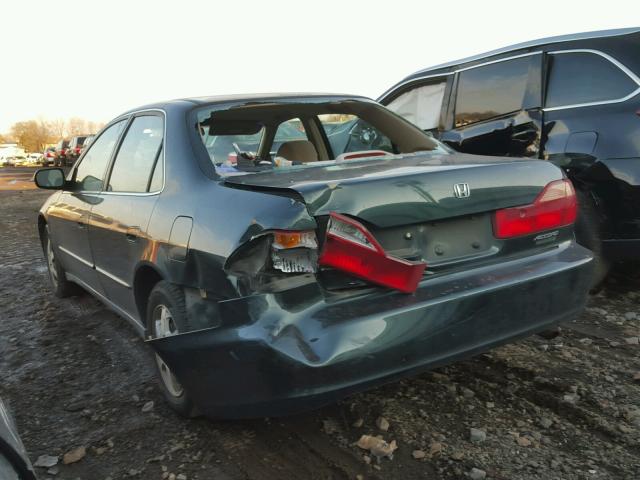 1HGCG6692YA138647 - 2000 HONDA ACCORD SE GREEN photo 3