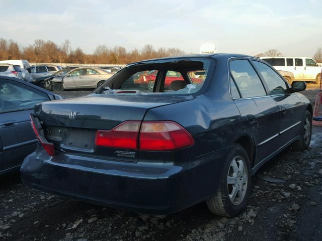 1HGCG6692YA138647 - 2000 HONDA ACCORD SE GREEN photo 4