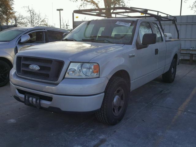 1FTRX12W47FA94692 - 2007 FORD F150 SILVER photo 2