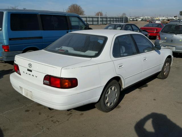 4T1SK11EXSU512231 - 1995 TOYOTA CAMRY DX WHITE photo 4