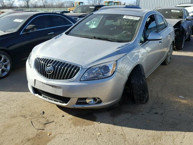 1G4PT5SV3D4228726 - 2013 BUICK VERANO PRE SILVER photo 2