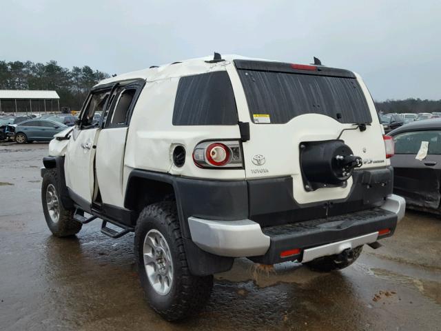 JTEBU4BF5CK137090 - 2012 TOYOTA FJ CRUISER WHITE photo 3