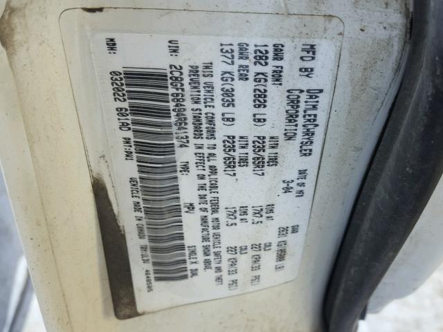 2C8GF68494R641374 - 2004 CHRYSLER PACIFICA 白色 照片 10