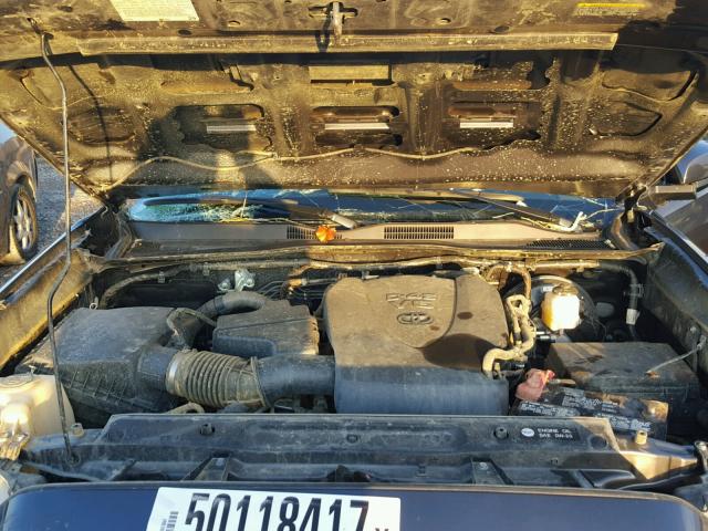 5TFCZ5AN6HX093605 - 2017 TOYOTA TACOMA DOU GRAY photo 7