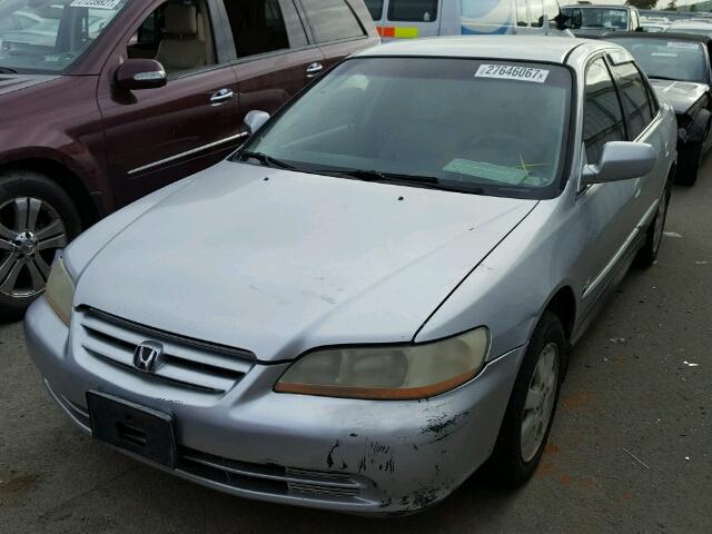 3HGCG66562G700958 - 2002 HONDA ACCORD LX SILVER photo 2