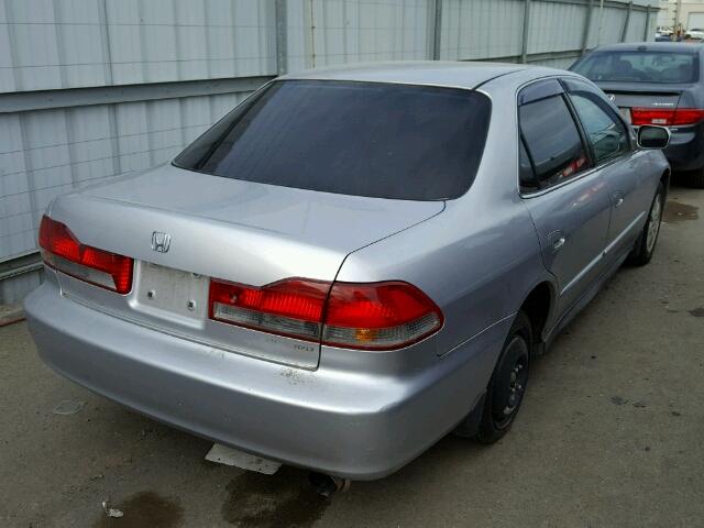 3HGCG66562G700958 - 2002 HONDA ACCORD LX SILVER photo 4