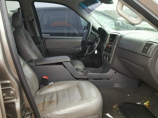 1FMZU73K55UB16307 - 2005 FORD EXPLORER X TAN photo 5