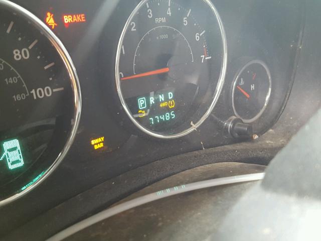 1C4HJWFG3DL608333 - 2013 JEEP WRANGLER U SILVER photo 8