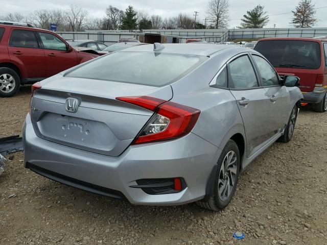 19XFC2F77HE066517 - 2017 HONDA CIVIC EX ვერცხლისფერი ფოტო 4