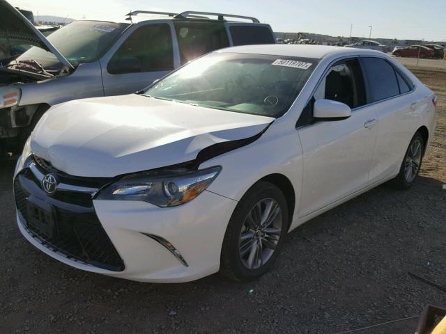 4T1BF1FK9FU033680 - 2015 TOYOTA CAMRY LE WHITE photo 2