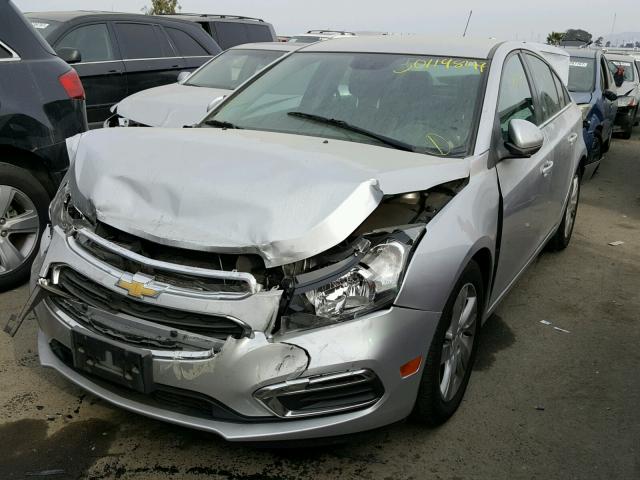 1G1P75SZ7F7206301 - 2015 CHEVROLET CRUZE SILVER photo 2