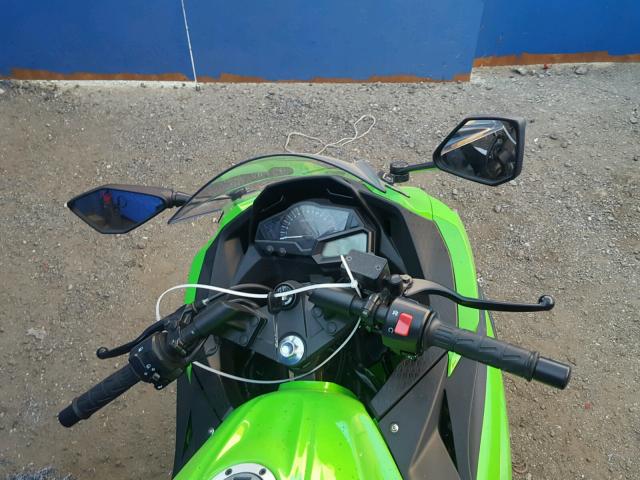 JKAEX8B15FDA21737 - 2015 KAWASAKI EX300 B GREEN photo 5