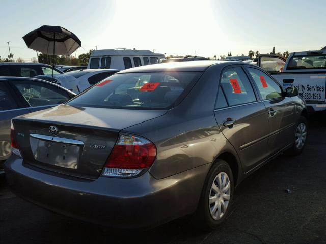 4T1BE32K15U503803 - 2005 TOYOTA CAMRY LE GRAY photo 4