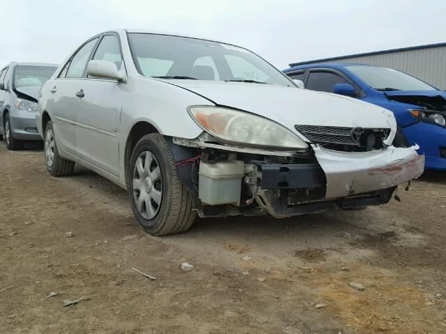 4T1BE32K93U762620 - 2003 TOYOTA CAMRY LE 银色 照片 1