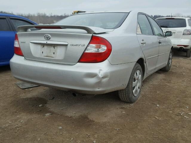 4T1BE32K93U762620 - 2003 TOYOTA CAMRY LE 银色 照片 4
