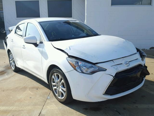 3MYDLBZV0GY109210 - 2016 TOYOTA SCION IA WHITE photo 1