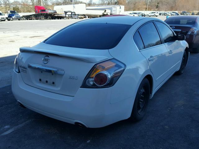 1N4AL2AP3AN437083 - 2010 NISSAN ALTIMA BAS WHITE photo 4