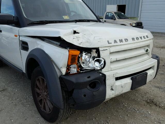 SALAE25438A445392 - 2008 LAND ROVER LR3 SE WHITE photo 9