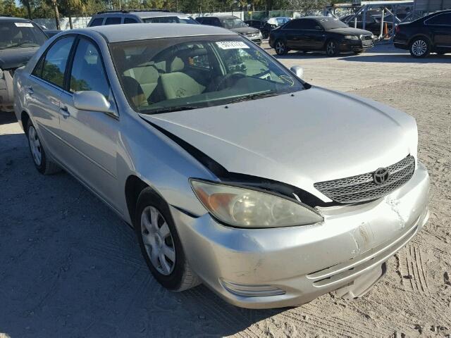 4T1BE32K43U225976 - 2003 TOYOTA CAMRY LE SILVER photo 1