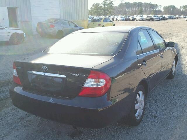 4T1BE32K03U138981 - 2003 TOYOTA CAMRY LE BLACK photo 4