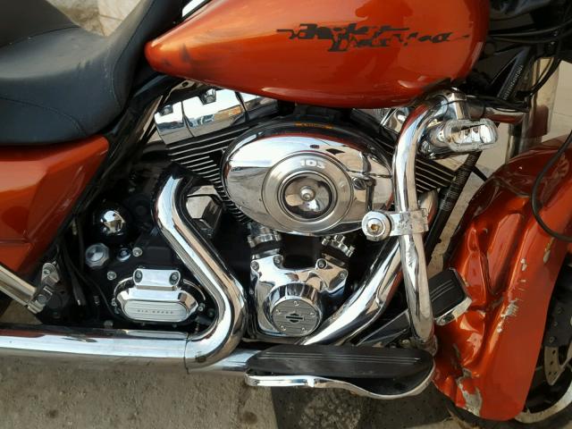 1HD1KBM15BB615422 - 2011 HARLEY-DAVIDSON FLHX ORANGE photo 7