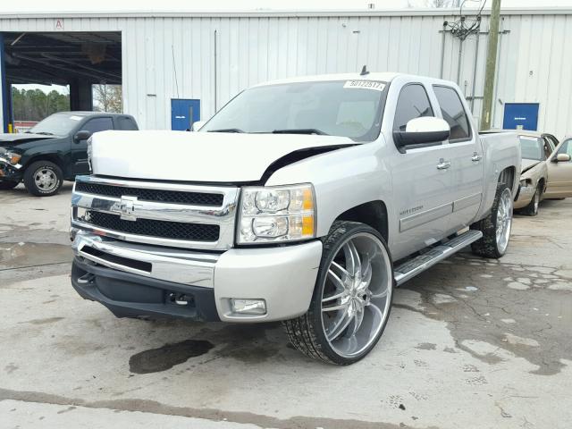 3GCPCSE01BG376859 - 2011 CHEVROLET SILVERADO SILVER photo 2