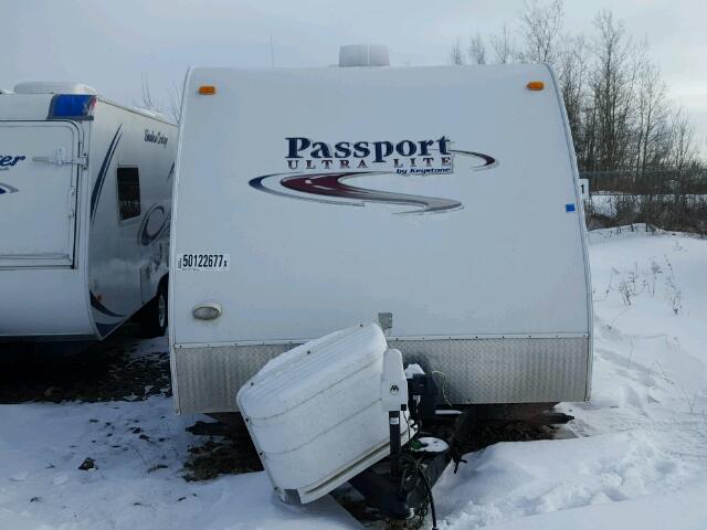 4YDT2802596410646 - 2009 KEYSTONE PASSPORT 白色 照片 5