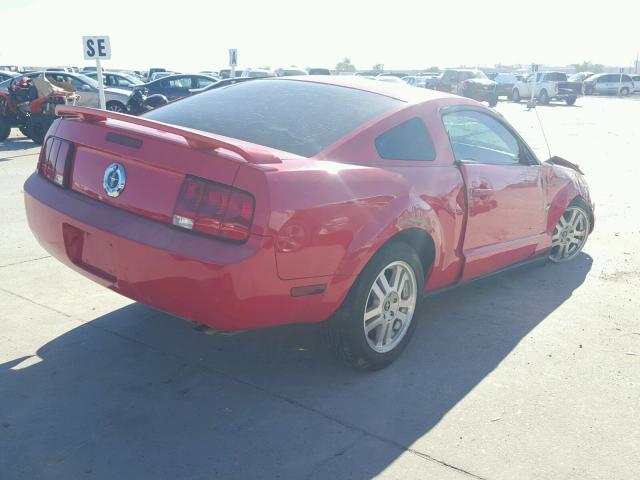 1ZVHT80N095133164 - 2009 FORD MUSTANG RED photo 4