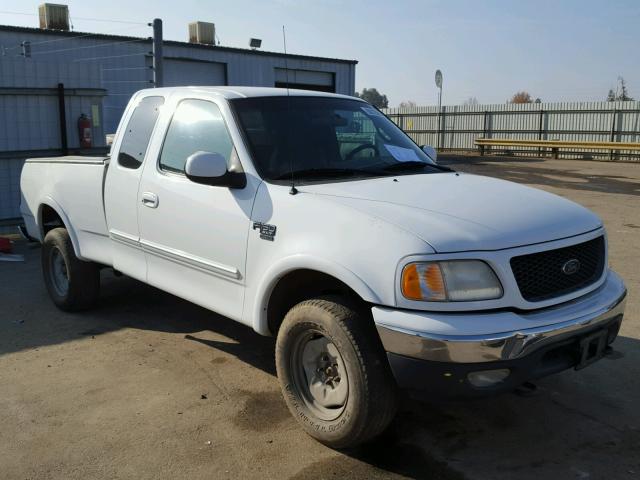 1FTRX18L3YNB97526 - 2000 FORD F150 WHITE photo 1