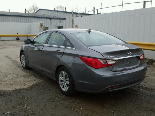 5NPEB4AC8BH281115 - 2011 HYUNDAI SONATA GLS GRAY photo 3