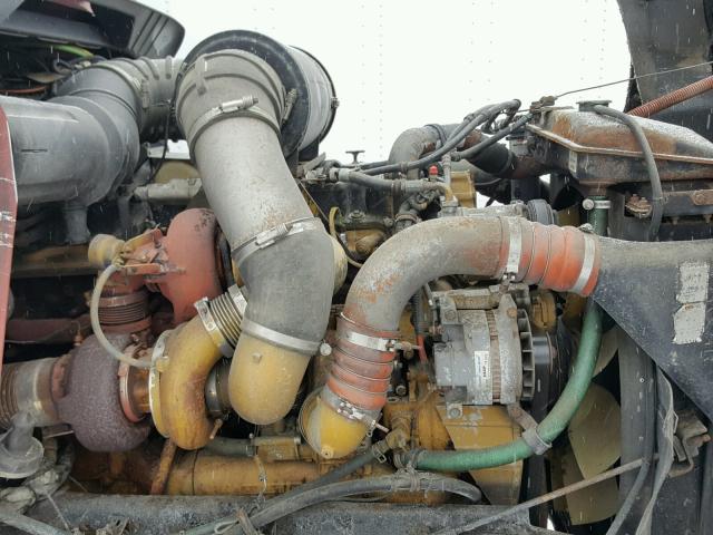 1XKADB9X45J098718 - 2005 KENWORTH CONSTRUCTI RED photo 7