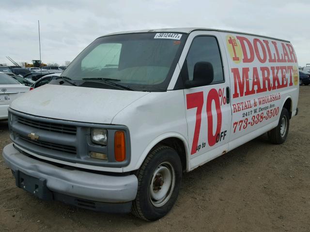 1GCFG29M121107143 - 2002 CHEVROLET EXPRESS G2 WHITE photo 2