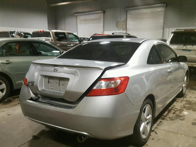 2HGFG12878H579818 - 2008 HONDA CIVIC EX Մոխրագույն լուսանկար 4