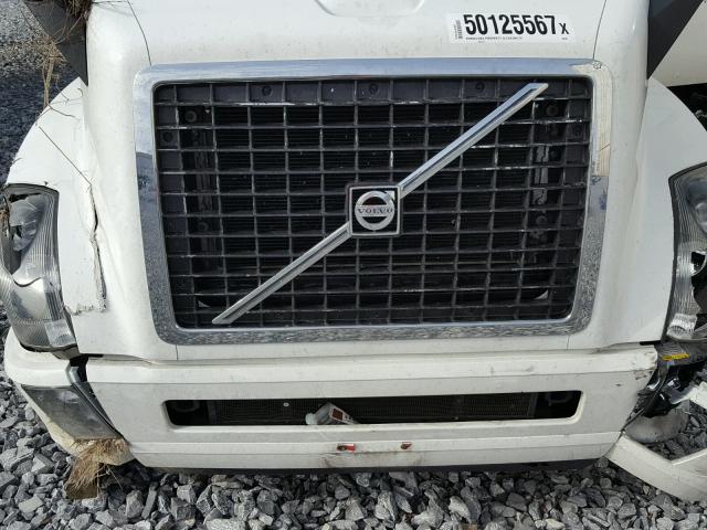 4V4NC9EH4GN940786 - 2016 VOLVO VN VNL WHITE photo 7