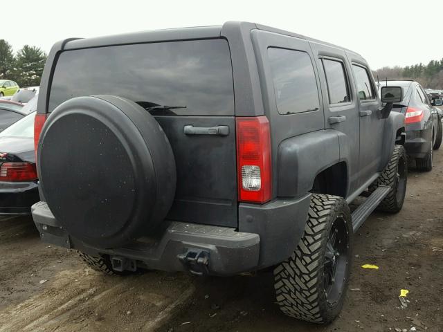 5GTDN13E378231219 - 2007 HUMMER H3 BLACK photo 4