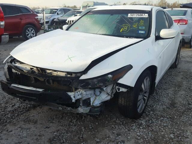 1HGCS1B39BA009797 - 2011 HONDA ACCORD LX- WHITE photo 2