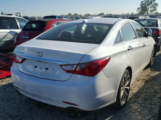 5NPEC4AC0CH311593 - 2012 HYUNDAI SONATA SE WHITE photo 4