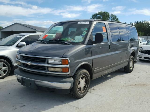 1GNFG15R1X1007473 - 1999 CHEVROLET EXPRESS G1 CHARCOAL photo 2