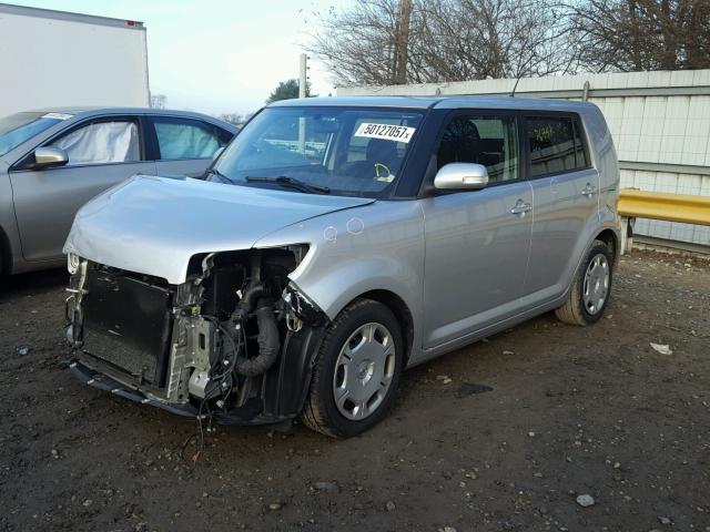 JTLKE50EX91077862 - 2009 TOYOTA SCION XB SILVER photo 2