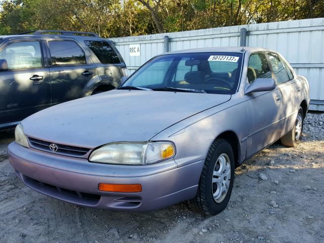 4T1BG12K9TU798774 - 1996 TOYOTA CAMRY DX GRAY photo 2