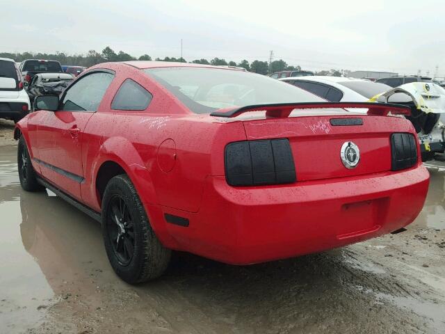 1ZVFT80N265115137 - 2006 FORD MUSTANG RED photo 3