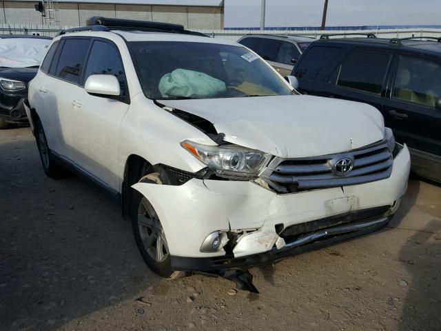 5TDBK3EH6DS256326 - 2013 TOYOTA HIGHLANDER WHITE photo 1