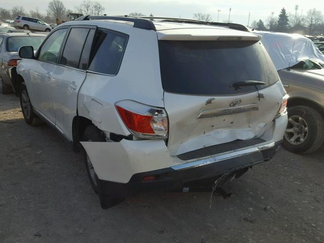 5TDBK3EH6DS256326 - 2013 TOYOTA HIGHLANDER WHITE photo 3