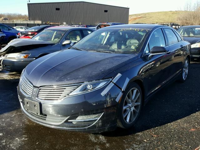 3LN6L2J94DR819461 - 2013 LINCOLN MKZ BLACK photo 2