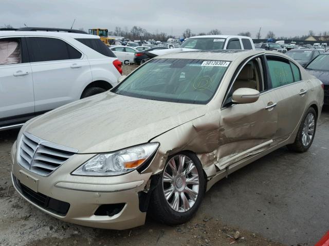 KMHGC4DE5AU073924 - 2010 HYUNDAI GENESIS 3. GOLD photo 2