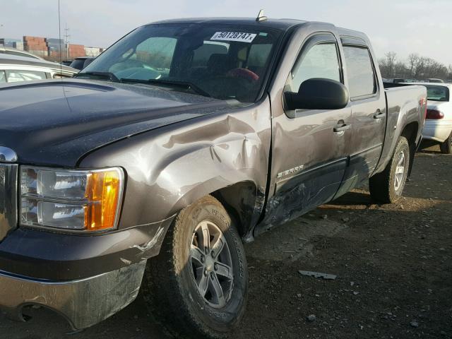 3GTRKVE35AG214433 - 2010 GMC SIERRA K15 GRAY photo 9