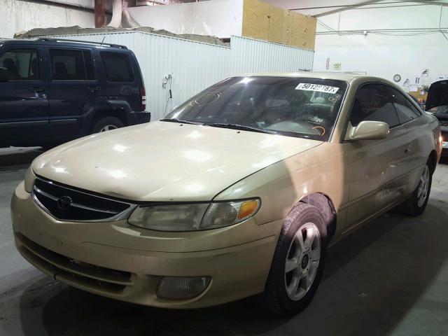 2T1CF28P0YC264135 - 2000 TOYOTA SOLARA GOLD photo 2