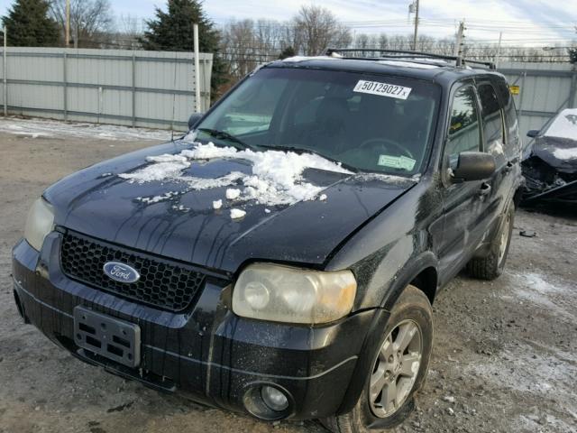 1FMYU94115KA51075 - 2005 FORD ESCAPE LIM BLACK photo 2