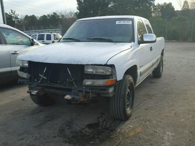 1GCEK19T21E165085 - 2001 CHEVROLET SILVERADO WHITE photo 2