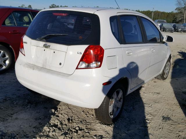 KL1TD66647B751558 - 2007 CHEVROLET AVEO BASE Ақ фото 4